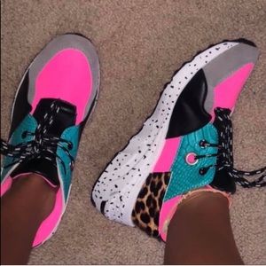 Leopard/Neon Pink Sneakers